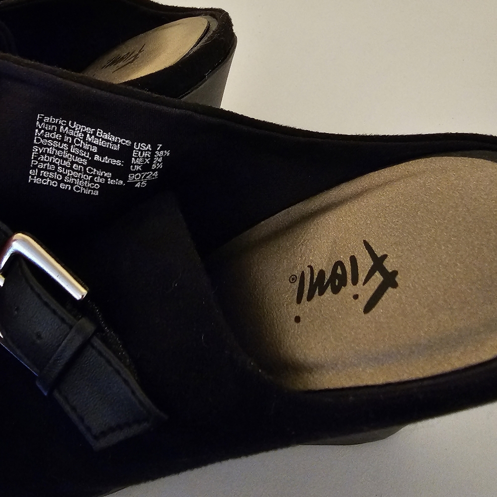Fioni black suede wedges size 7 - Picture 3 of 4